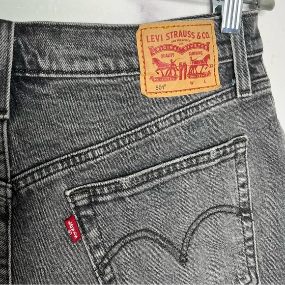 Levi’s 501 High Rise Black Wash Button Fly‎ Denim Shorts - Picture 10 of 12